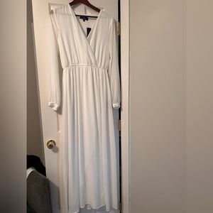 LULUS NEW WITH TAGS: light white long sleeved maxi with slit